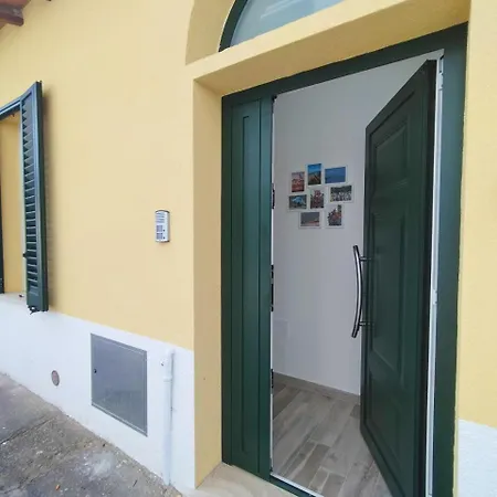 Senzuno Sul Mare فولّونيكا